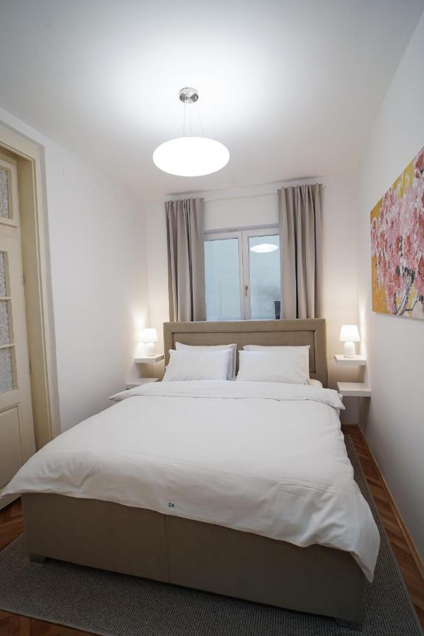 Quiet Luxury Family Apt Belgrade Fortress Center Esterno foto